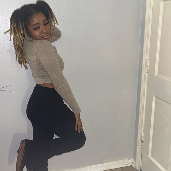 Meet your Posher, Shereese - Picture 2 of 12